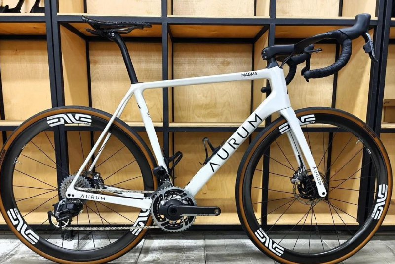 ШОССЕЙНЫЙ ВЕЛОСИПЕД AURUM MAGMA DISC