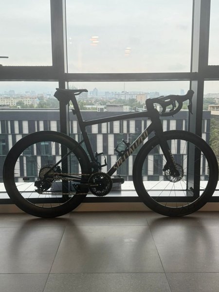 ШOCCEЙНЫЙ КAPБOНОВЫЙ ВЕЛОСИПEД SPЕCIALIZED TARМАC SL8 PRO