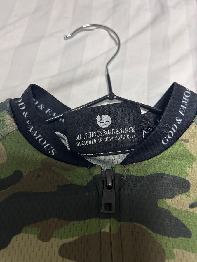 GOD AND FAMOUS МАЙКА С ДЛИННЫМ