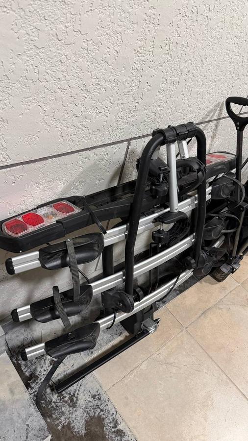 Велобагажник на фаркоп автомобиля