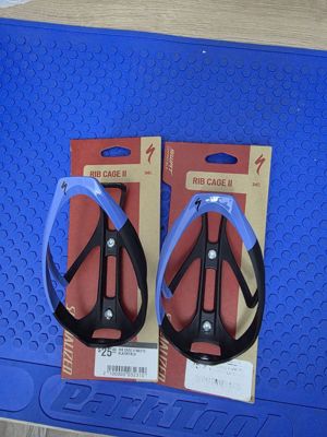 2 штуки Specialized Rib Cage II