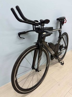 ВЕЛОСИПЕД ДЛЯ ТРИАТЛОНА GIANT TRINITY