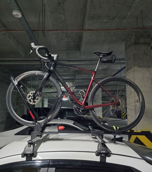 ПРОДАЁТСЯ ОТЛИЧНЫЙ ШОССЕЙНИК КЛАССА ЭНДЮРАНС GIANT DEFY ADVANCED